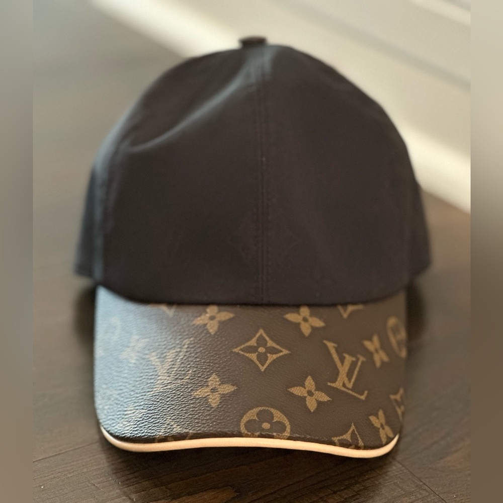 Louis Vuitton Hat